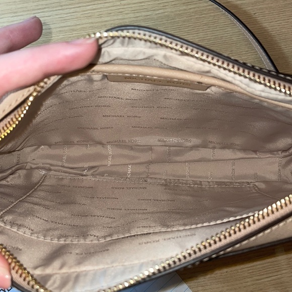 Michael Kors Purse - Picture 4 of 4